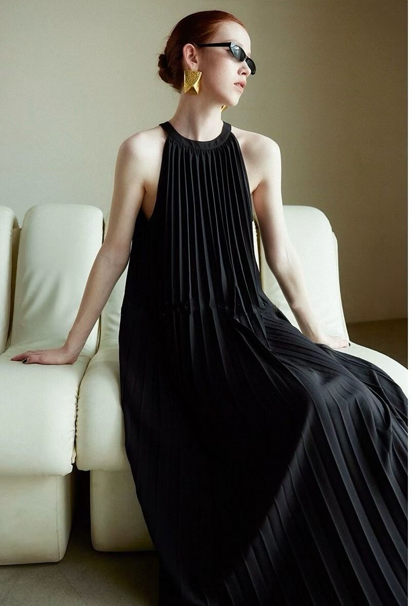 Pleated Maxidress