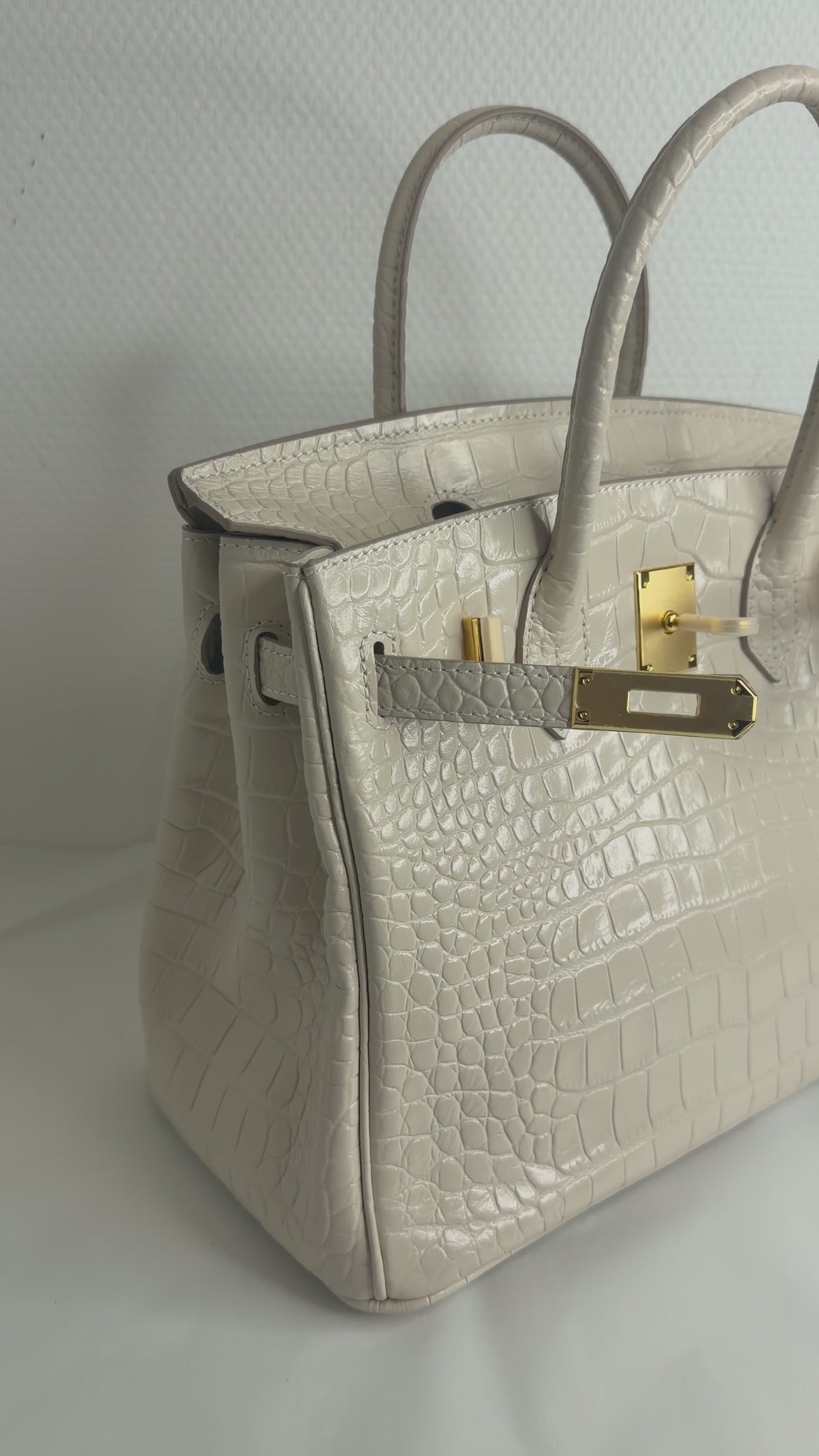 Yara 30 - Croc Skinnveske